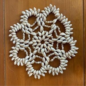 Vintage‎ 1970s Seashell Flower Trivet